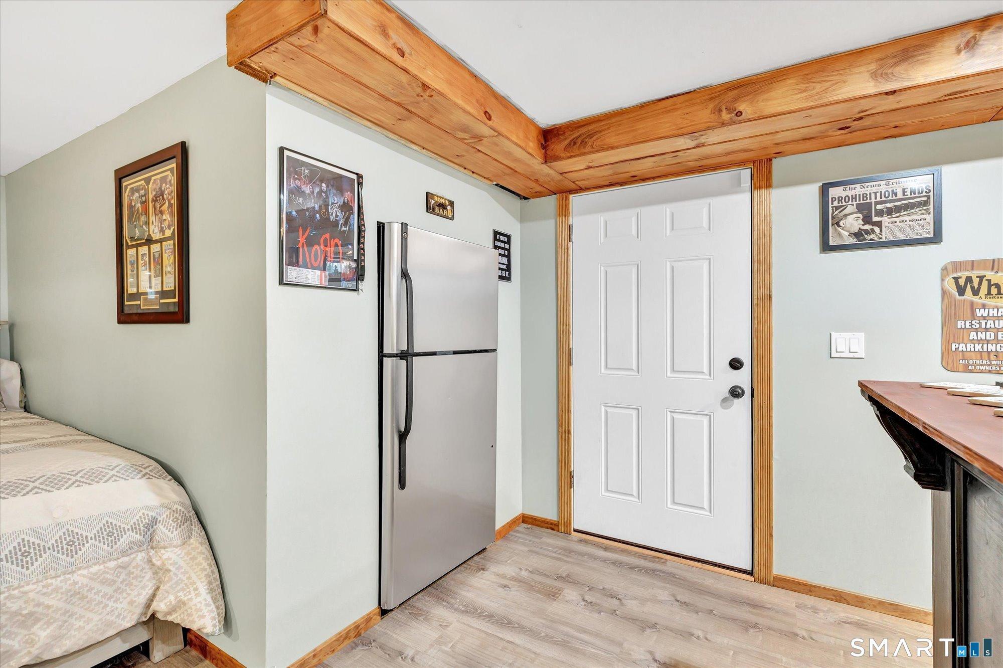 Milford, Connecticut, 06461, United States, 3 Bedrooms Bedrooms, ,3 BathroomsBathrooms,Residential,For Sale,2012517