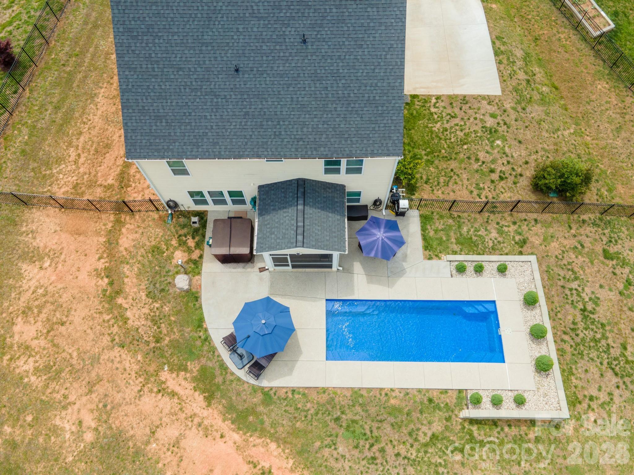 Maiden, North Carolina, 28650, United States, 4 Bedrooms Bedrooms, ,4 BathroomsBathrooms,Residential,For Sale,2048449