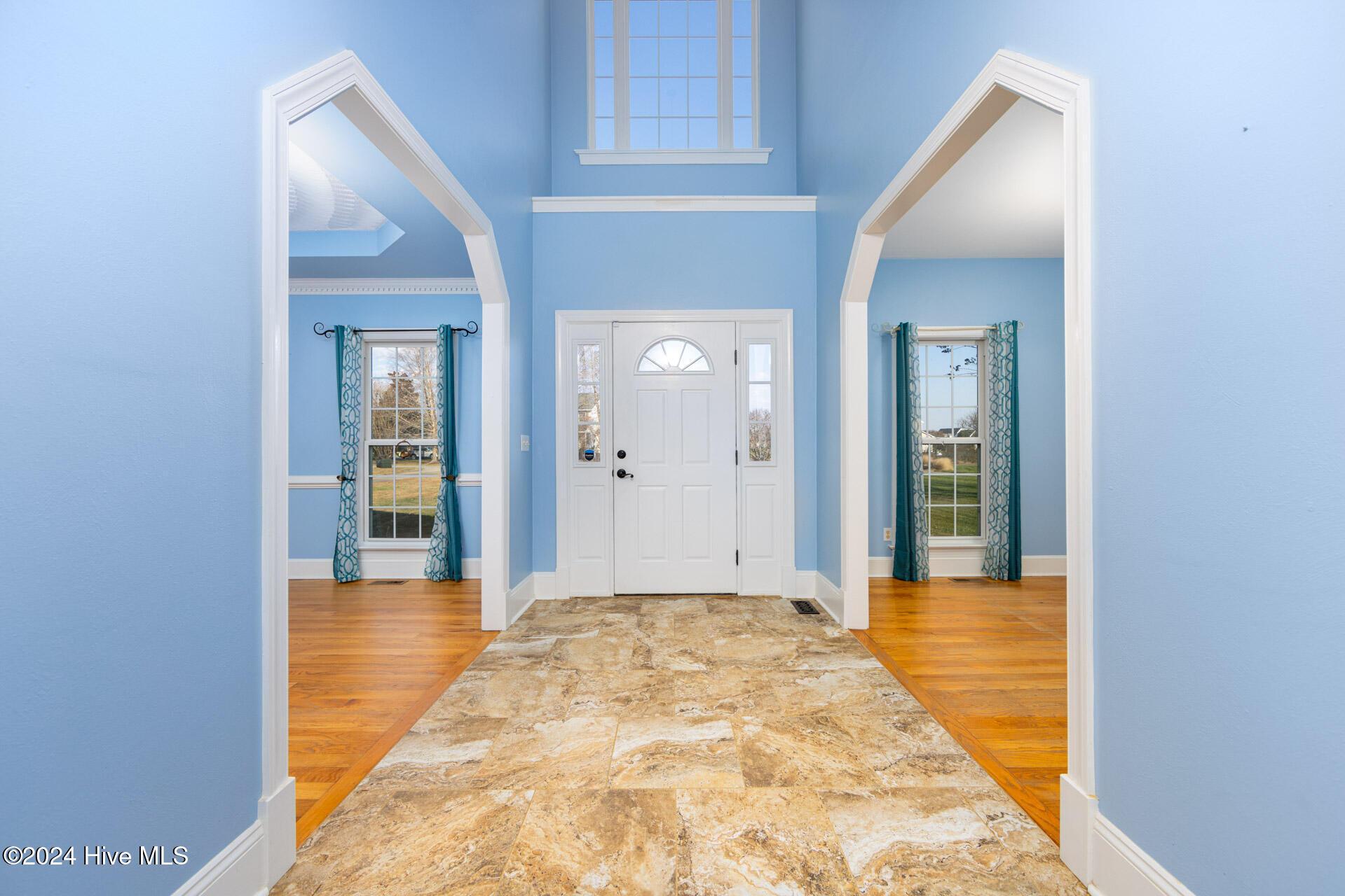 Currituck, North Carolina, 27929, United States, 4 Bedrooms Bedrooms, ,4 BathroomsBathrooms,Residential,For Sale,1849903