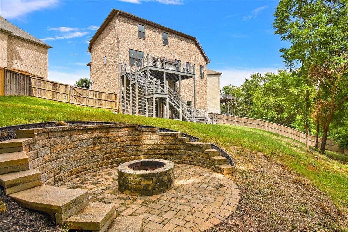 Nashville, Tennessee, 37209, United States, 4 Bedrooms Bedrooms, ,4 BathroomsBathrooms,Residential,For Sale,1827878