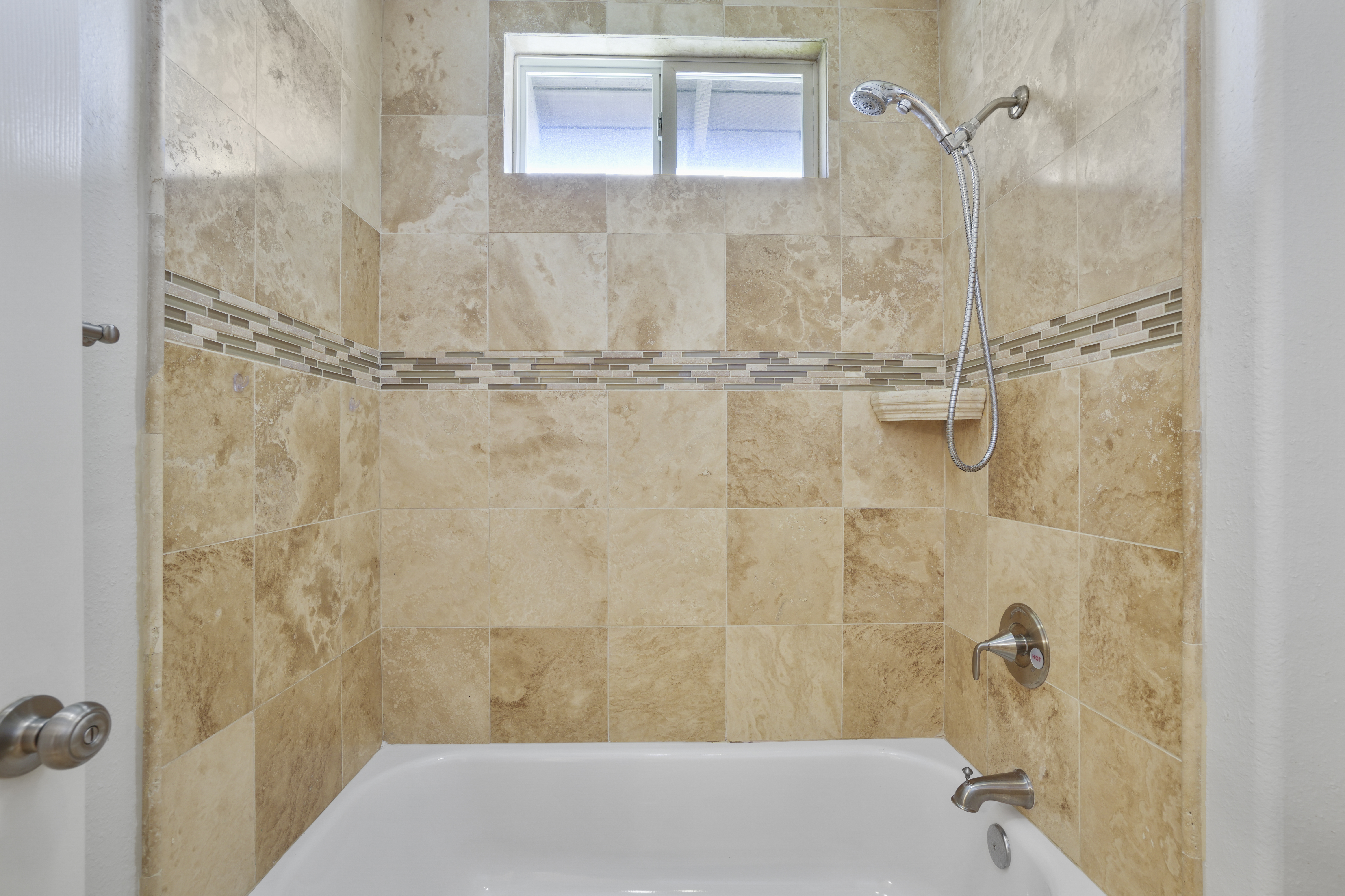  2496 Maxson Court, Signal Hill, CA 90755 - 物件實景