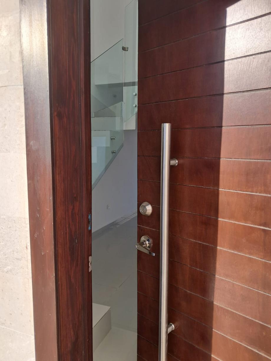 CAMPI?A VALENCIA, Torreón, Coahuila de Zaragoza, 27018, Mexico, 4 Bedrooms Bedrooms, ,3 BathroomsBathrooms,Residential,For Sale,CAMPI?A VALENCIA,1671840