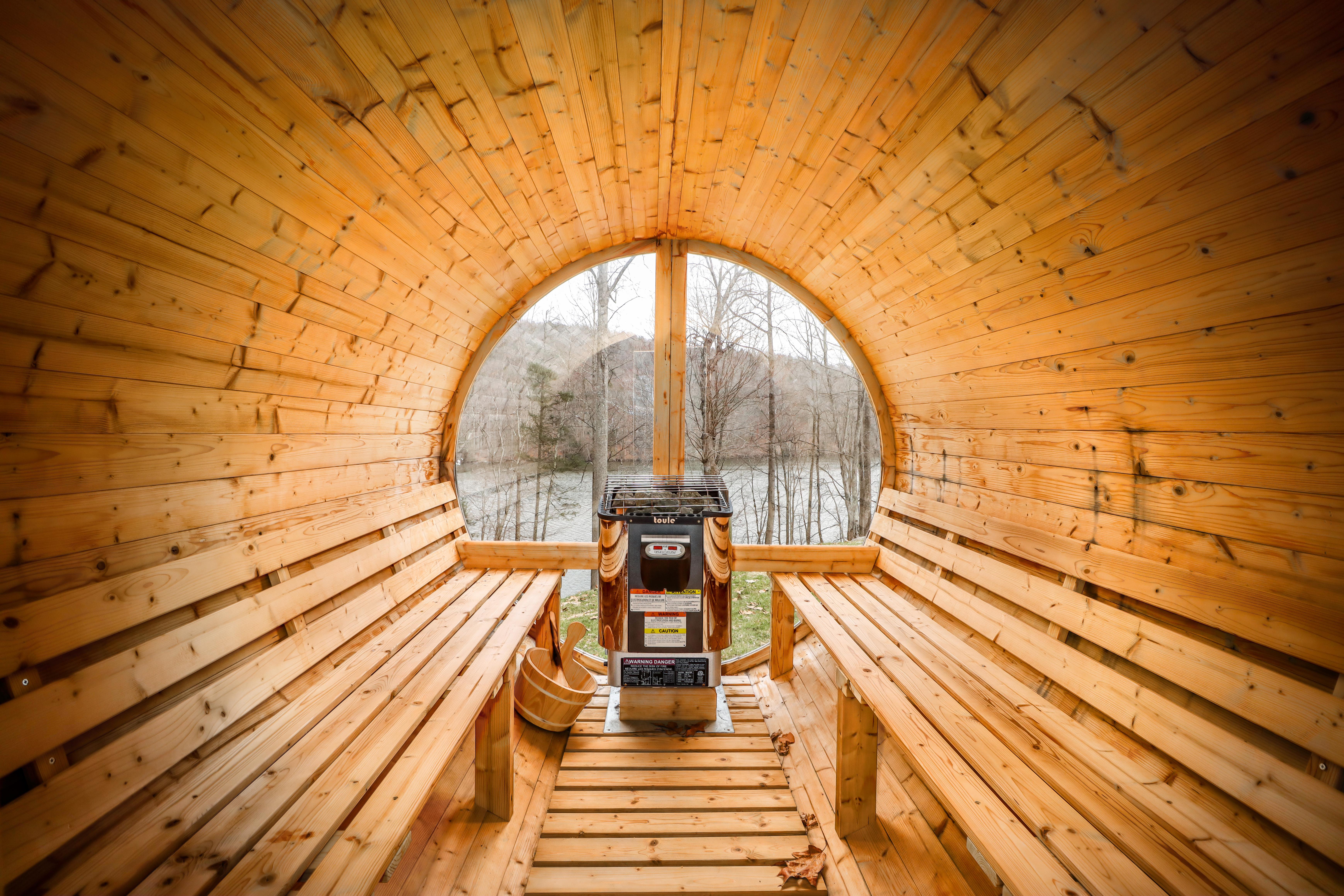  Lake Lillinonah Living, Elevated by Privacy and Scale - 物件實景