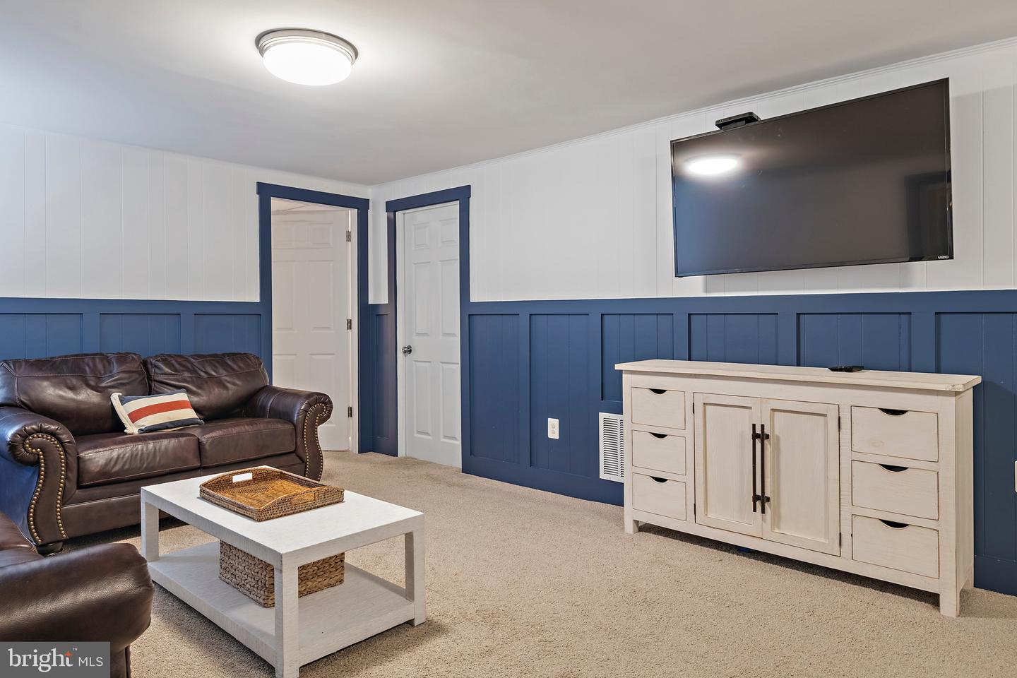 ANNAPOLIS, Maryland, 21401, United States, 4 Bedrooms Bedrooms, ,3 BathroomsBathrooms,Residential,For Sale,1988368