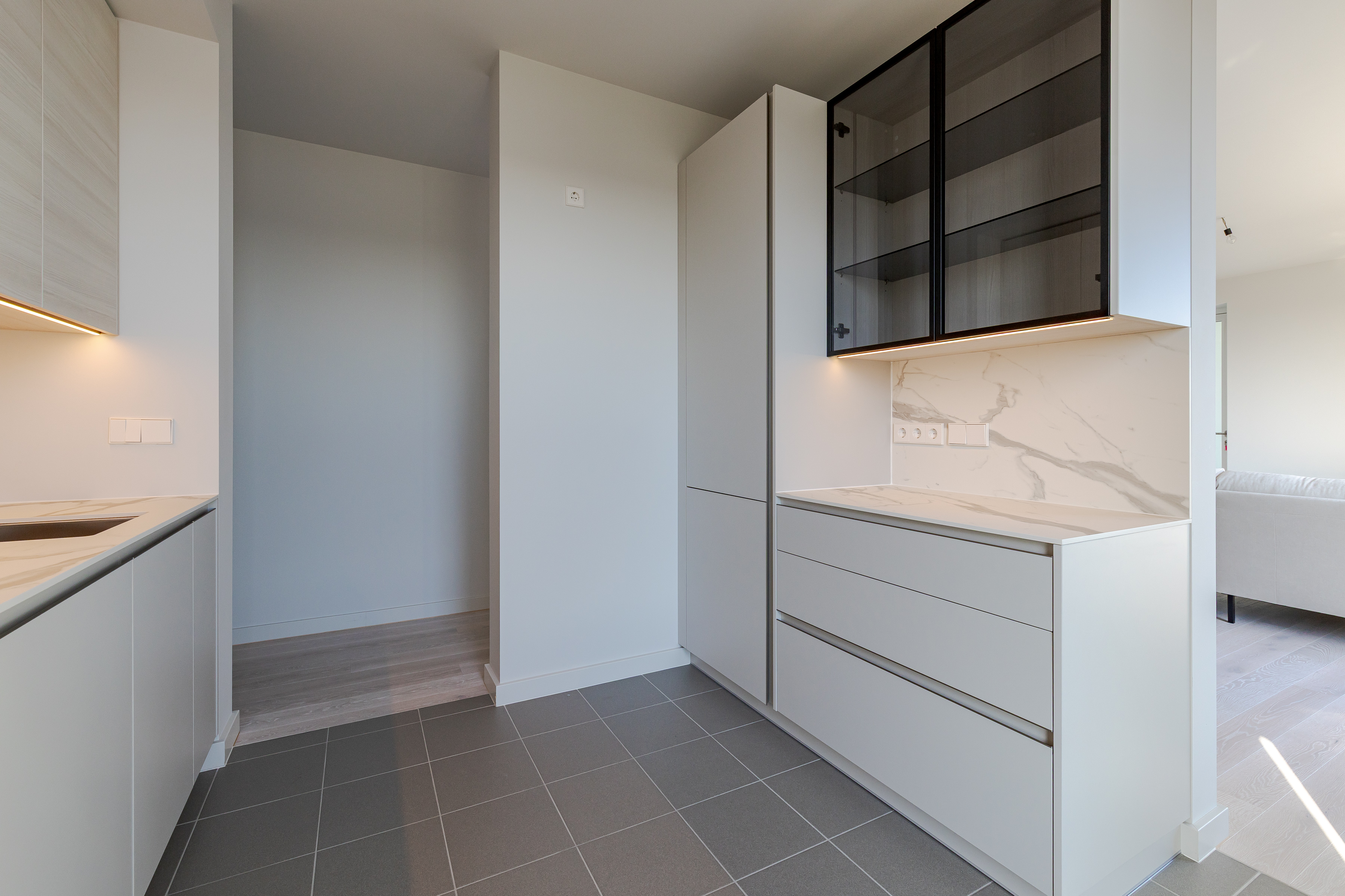  4 room apartment with furniture and with view river Daugava - 物件實景
