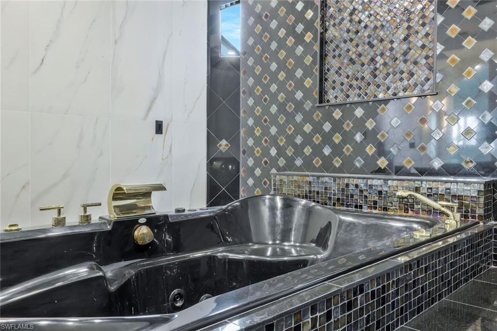 Cape Coral, Florida, 33991, United States, 5 Bedrooms Bedrooms, ,5 BathroomsBathrooms,Residential,For Sale,1908461