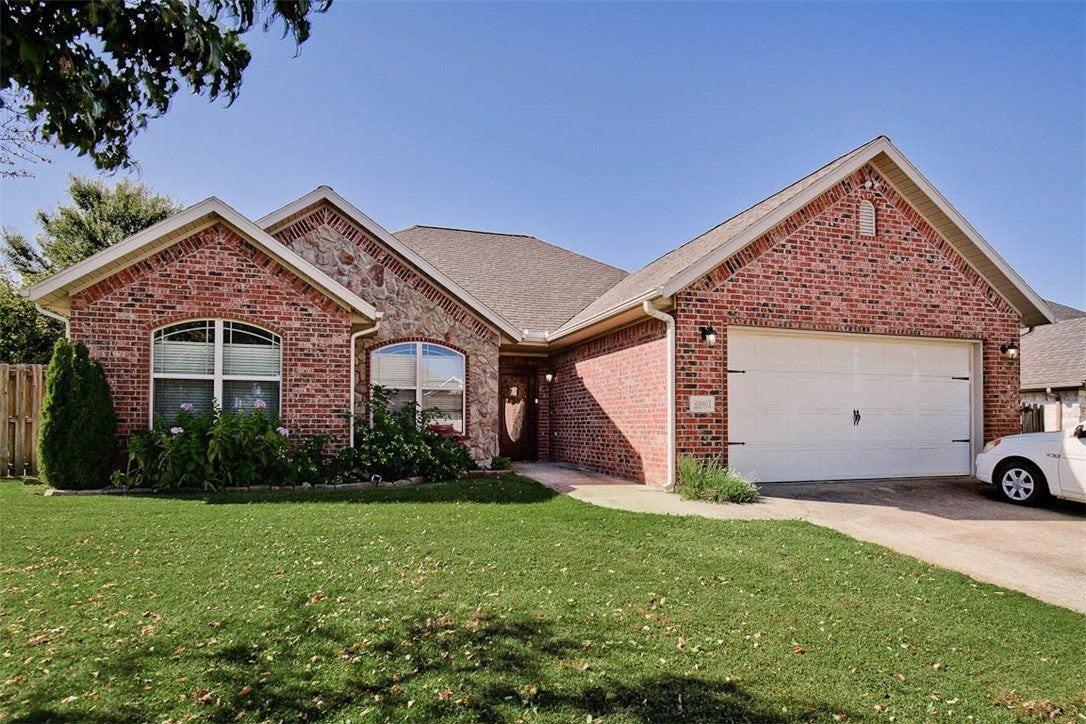 37th St, Rogers, AR 72758