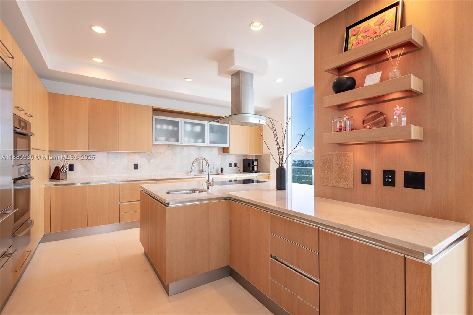 Miami, Florida, 33133, United States, 5 Bedrooms Bedrooms, ,8 BathroomsBathrooms,Residential,For Sale,1965066