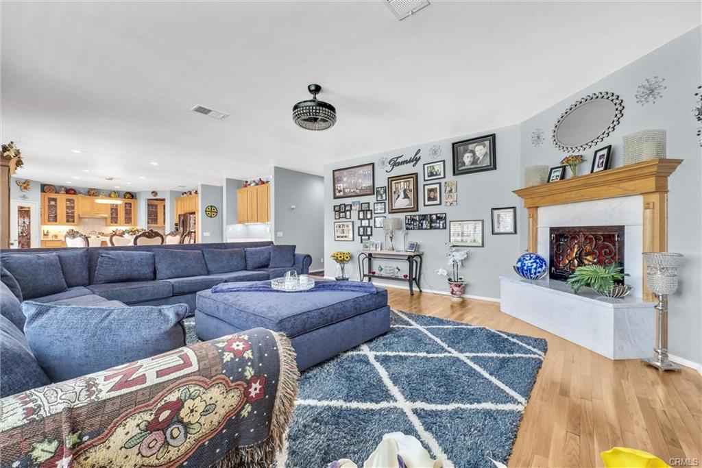 Eastvale, California, 91752, United States, 5 Bedrooms Bedrooms, ,4 BathroomsBathrooms,Residential,For Sale,1825182