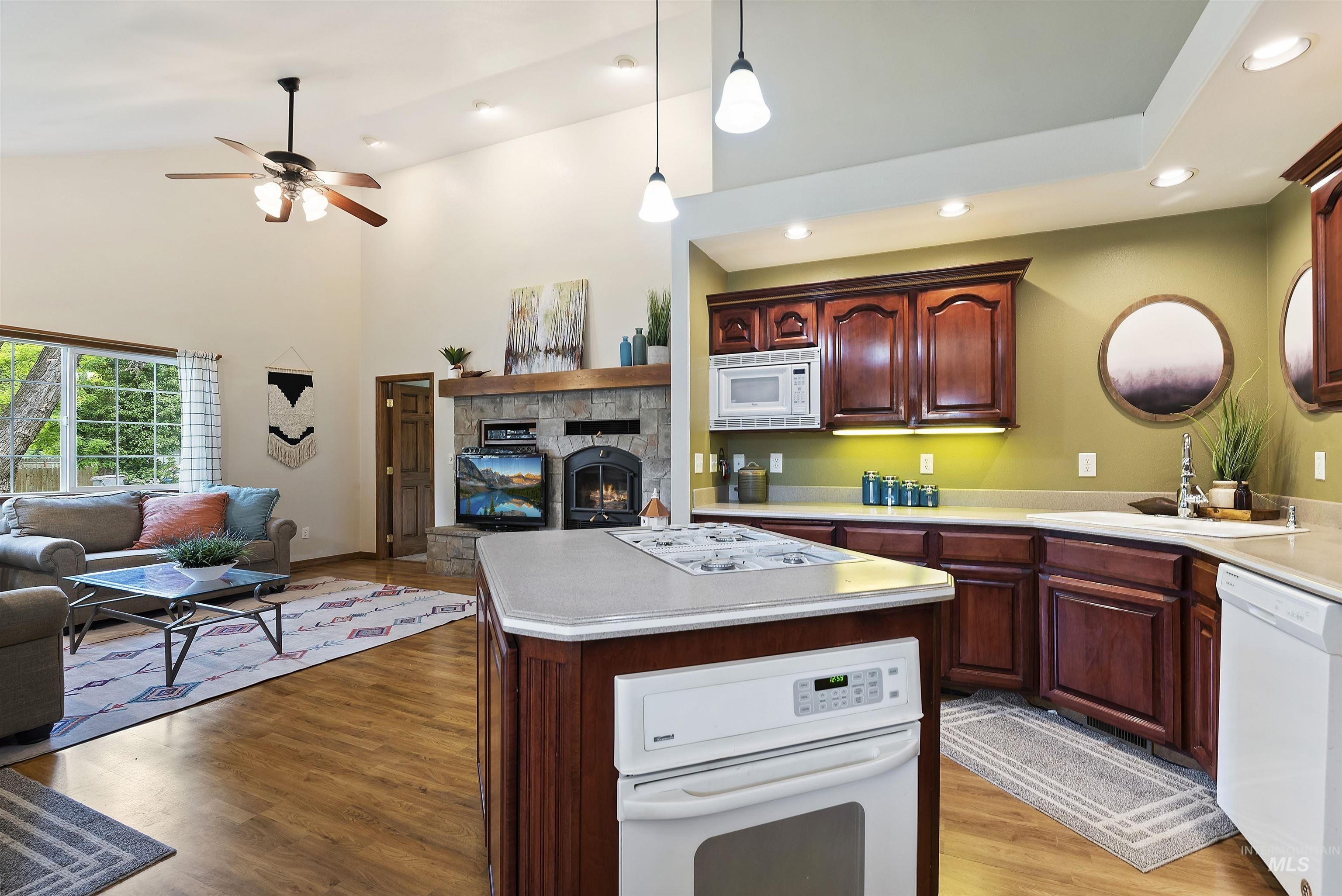 2322 Smith Ave, Boise, Idaho, 83702, United States, 4 Bedrooms Bedrooms, ,3 BathroomsBathrooms,Residential,For Sale,2322 Smith Ave,1433750