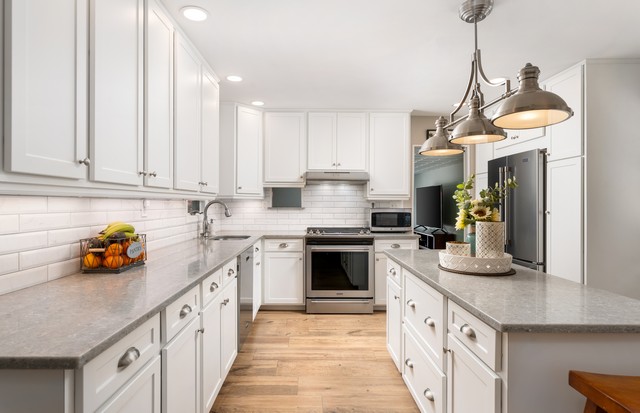 Shoreham, New York, 11786, United States, 5 Bedrooms Bedrooms, ,3 BathroomsBathrooms,Residential,For Sale,1990330