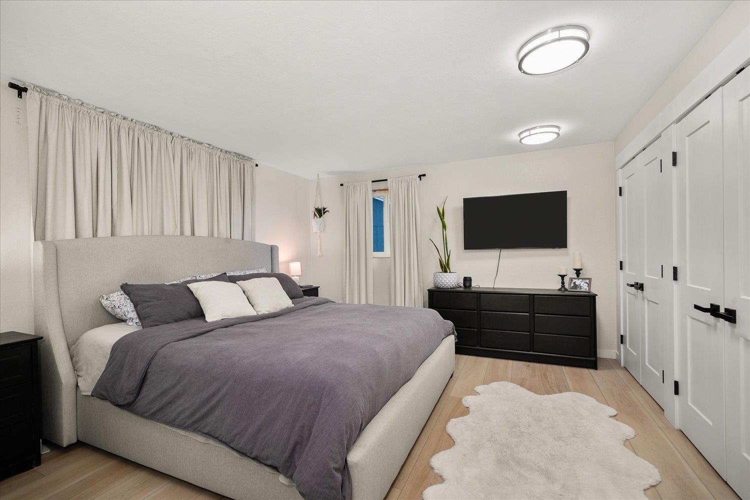 Colbert, Washington, 99005, United States, 5 Bedrooms Bedrooms, ,3 BathroomsBathrooms,Residential,For Sale,1998044