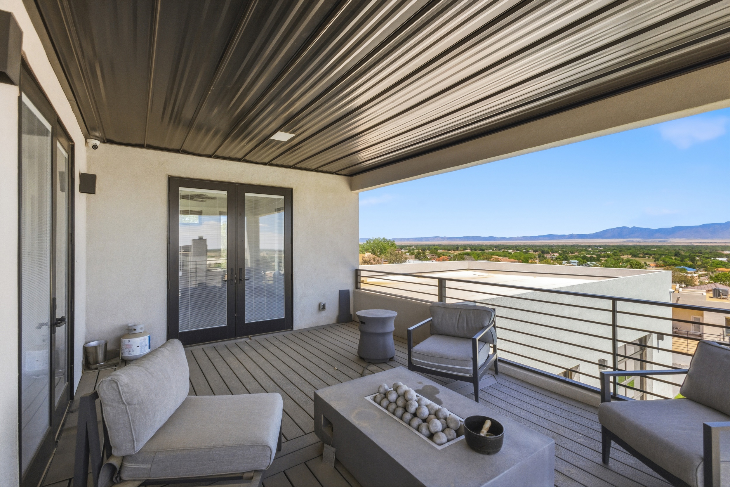 Los Lunas, New Mexico, 87031, United States, 3 Bedrooms Bedrooms, ,2 BathroomsBathrooms,Residential,For Sale,2048008