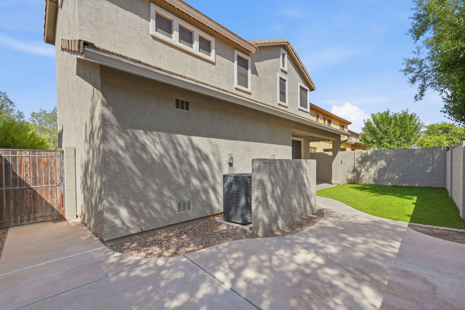  3801 E Parkview Dr  Gilbert, AZ - 物件實景