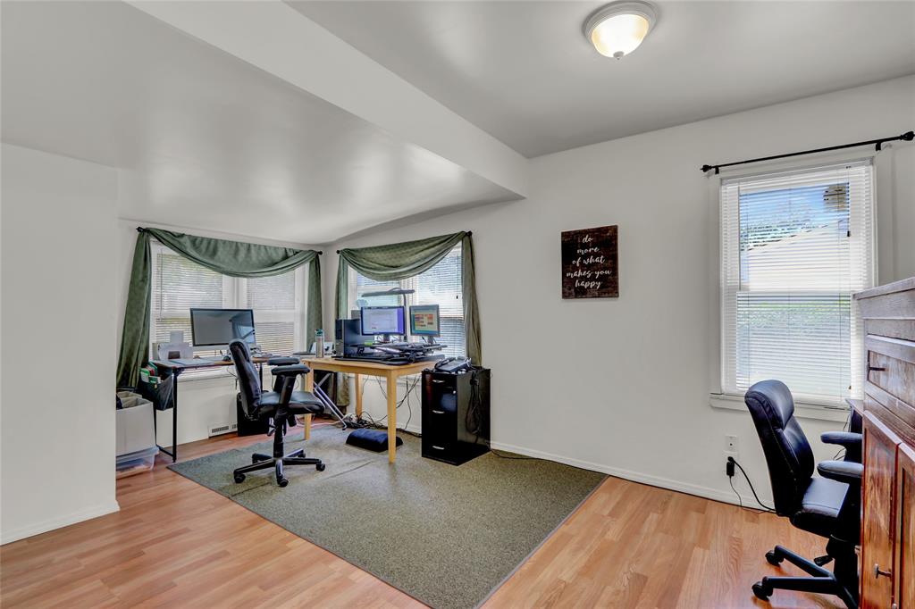 Mastic Beach, New York, 11951, United States, 5 Bedrooms Bedrooms, ,3 BathroomsBathrooms,Residential,For Sale,1974757