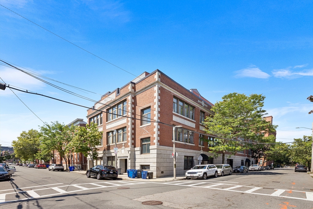 Boston, Massachusetts, 02128, United States, 2 Bedrooms Bedrooms, ,1 BathroomBathrooms,Residential,For Sale,1901193