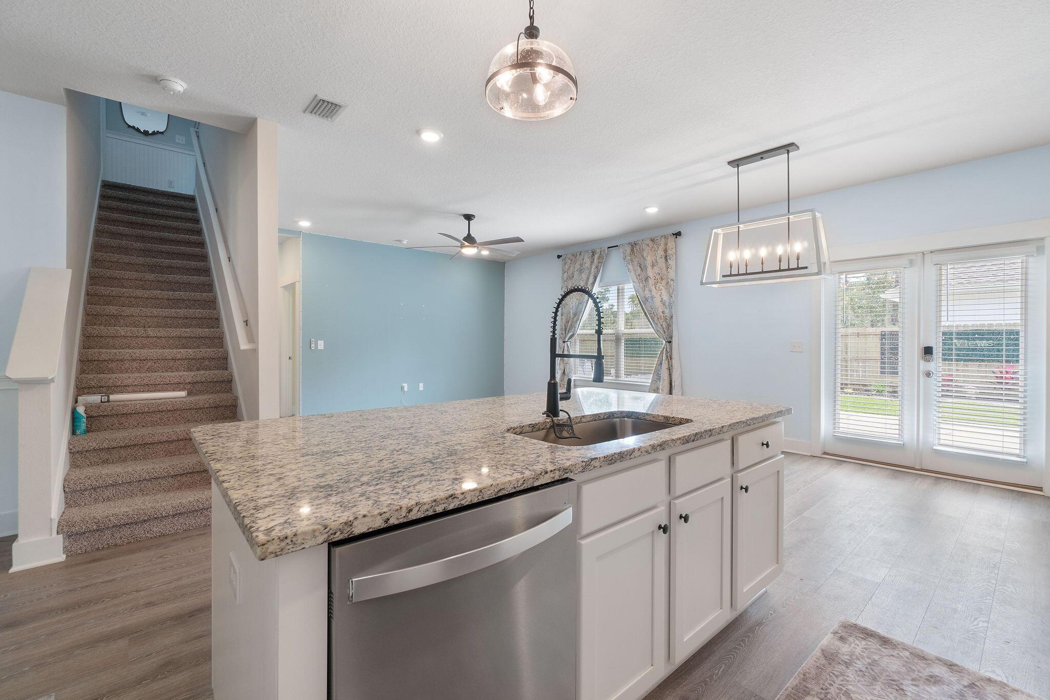 Gulf Breeze, Florida, 32563, United States, 5 Bedrooms Bedrooms, ,3 BathroomsBathrooms,Residential,For Sale,1934954