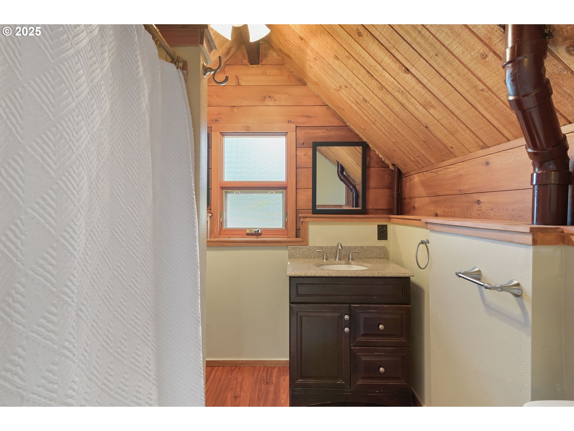 Kalama, Washington, 98625, United States, 3 Bedrooms Bedrooms, ,2 BathroomsBathrooms,Residential,For Sale,1988010