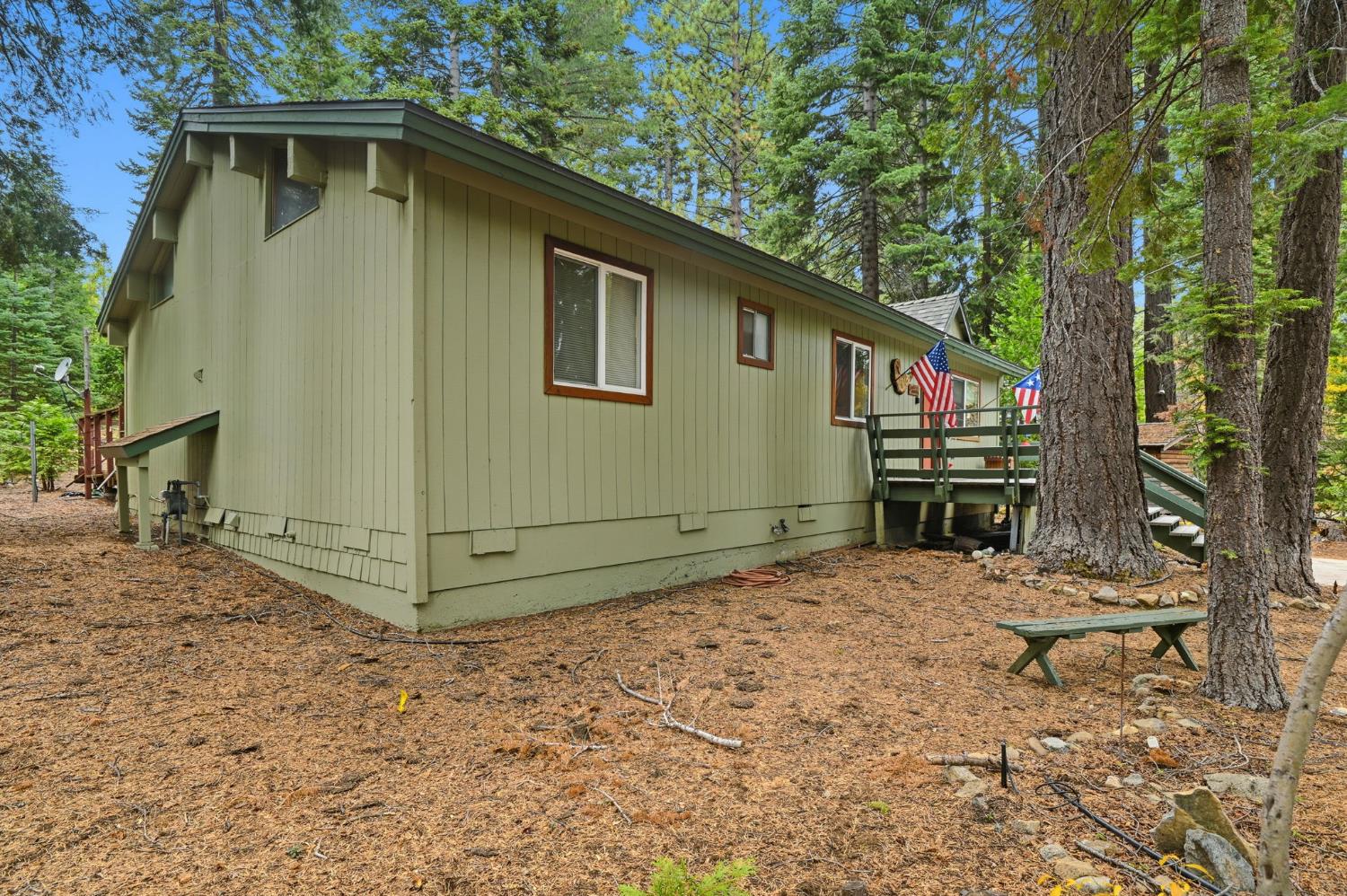 Tahoma, California, 96142, United States, 4 Bedrooms Bedrooms, ,2 BathroomsBathrooms,Residential,For Sale,2003437