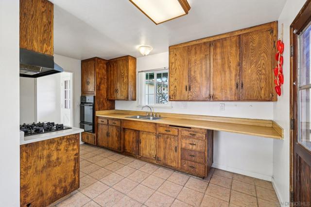 San Diego, California, 92111, United States, 3 Bedrooms Bedrooms, ,2 BathroomsBathrooms,Residential,For Sale,2007846