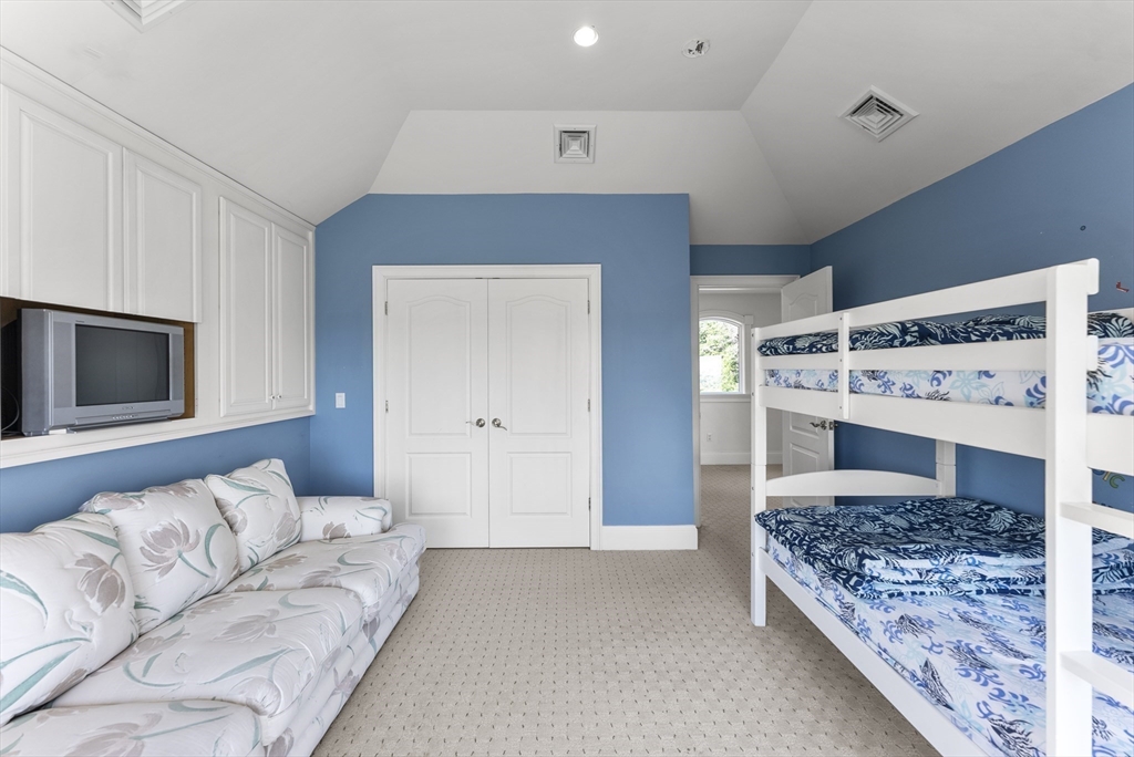 Plymouth, Massachusetts, 02360, United States, 4 Bedrooms Bedrooms, ,4 BathroomsBathrooms,Residential,For Sale,1903288