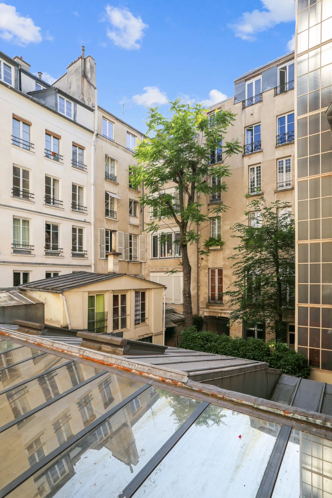Paris 1st, Île-de-France, 75001, FR, 1 Bedroom Bedrooms, ,2 BathroomsBathrooms,Residential,For Sale,1847162