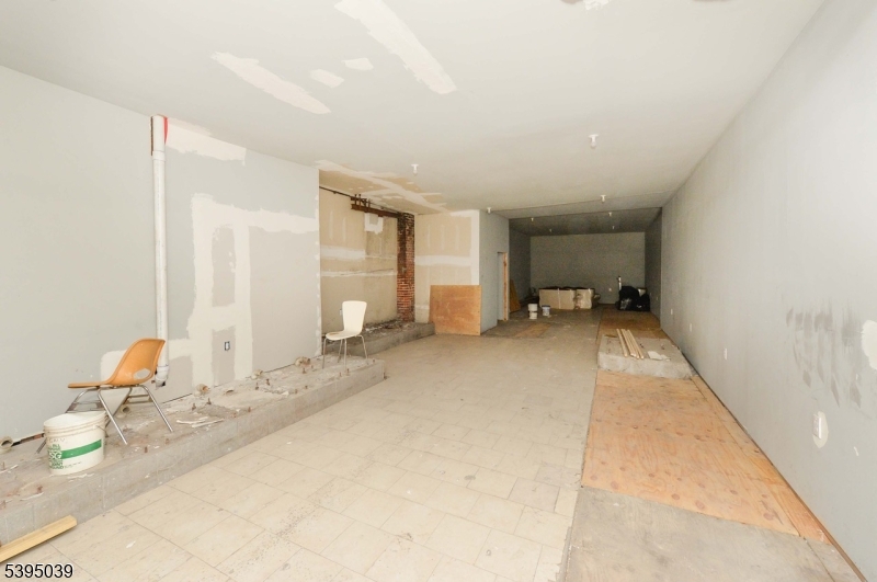 Paterson City, New Jersey, 07504, United States, 10 Bedrooms Bedrooms, ,3 BathroomsBathrooms,Residential,For Sale,1988111