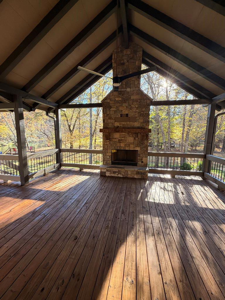 Mineral Bluff, Georgia, 30559, United States, 4 Bedrooms Bedrooms, ,5 BathroomsBathrooms,Residential,For Sale,1986837