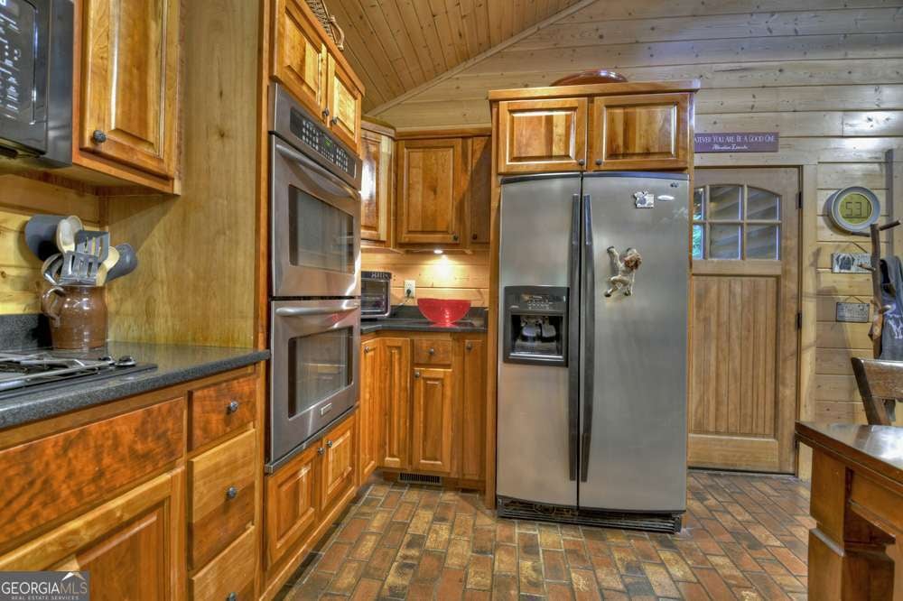 Blue Ridge, Georgia, 30513, United States, 4 Bedrooms Bedrooms, ,3 BathroomsBathrooms,Residential,For Sale,1858936