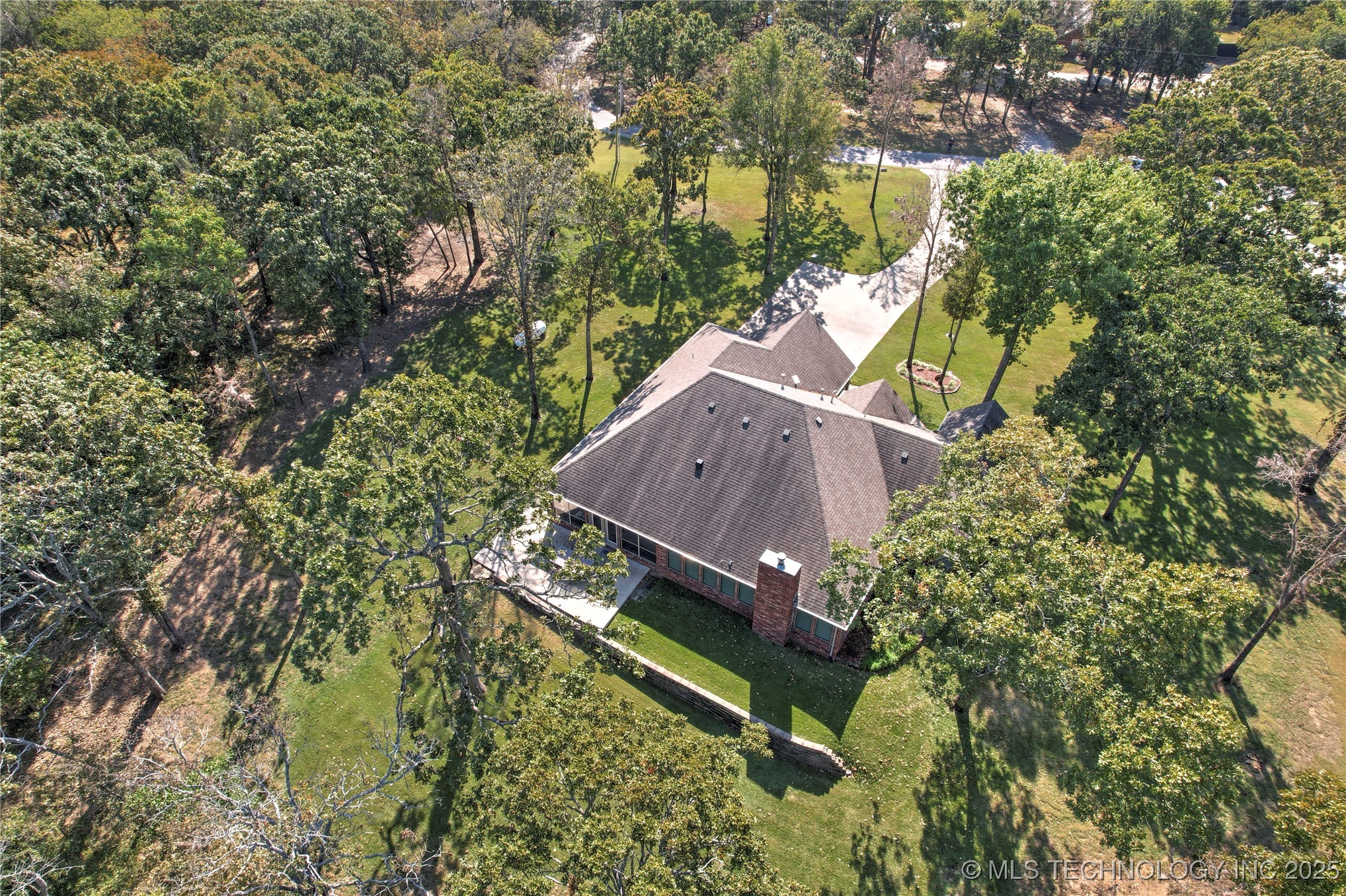 Catoosa, Oklahoma, 74015, United States, 3 Bedrooms Bedrooms, ,3 BathroomsBathrooms,Residential,For Sale,1987944