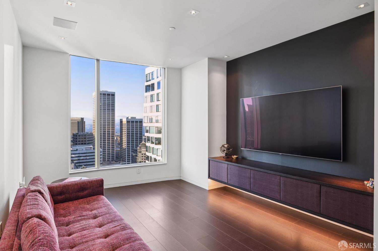 San Francisco, California, 94105, United States, 3 Bedrooms Bedrooms, ,4 BathroomsBathrooms,Residential,For Sale,1994422