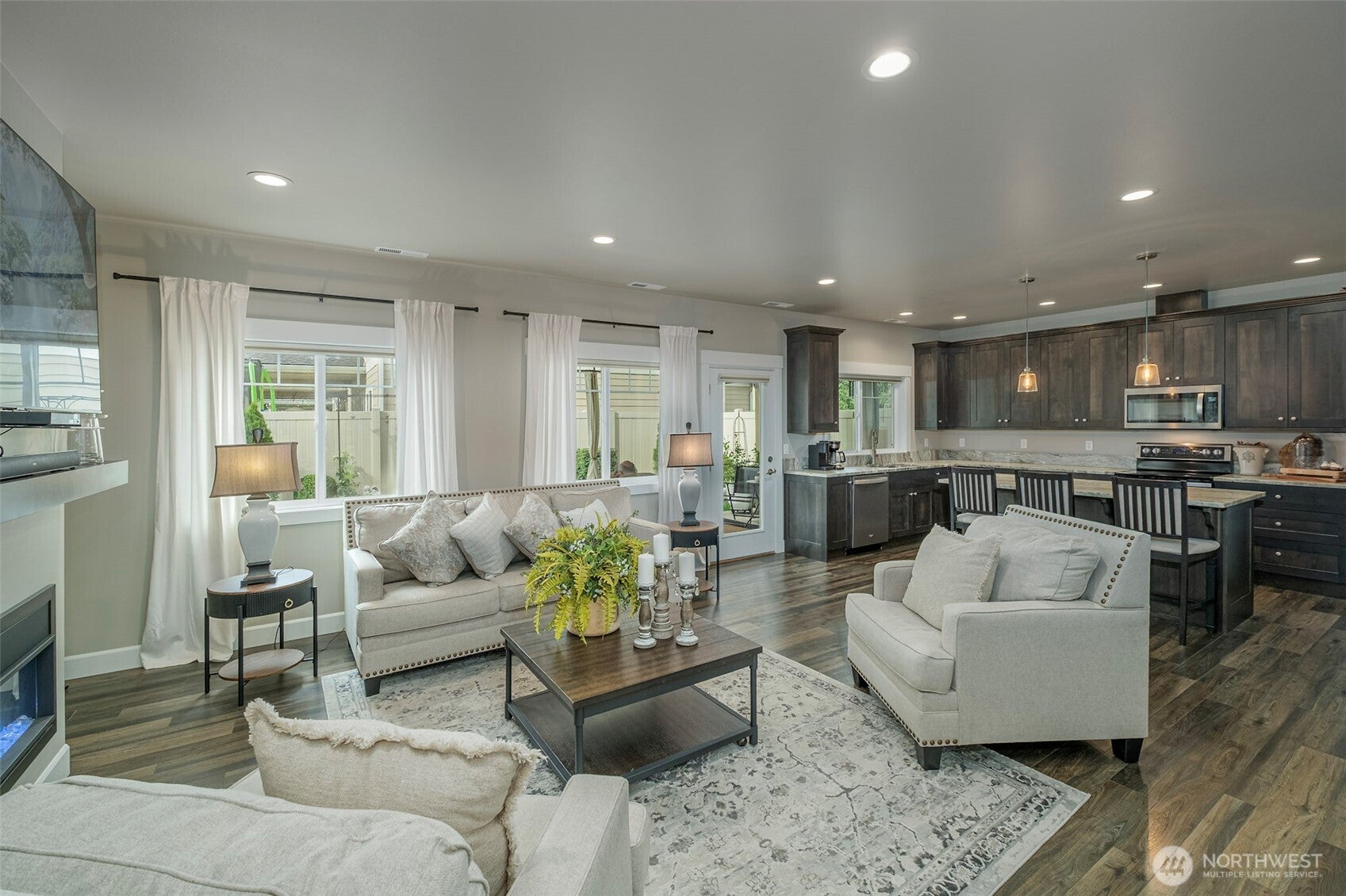 Wenatchee, Washington, 98801, United States, 3 Bedrooms Bedrooms, ,3 BathroomsBathrooms,Residential,For Sale,1911127