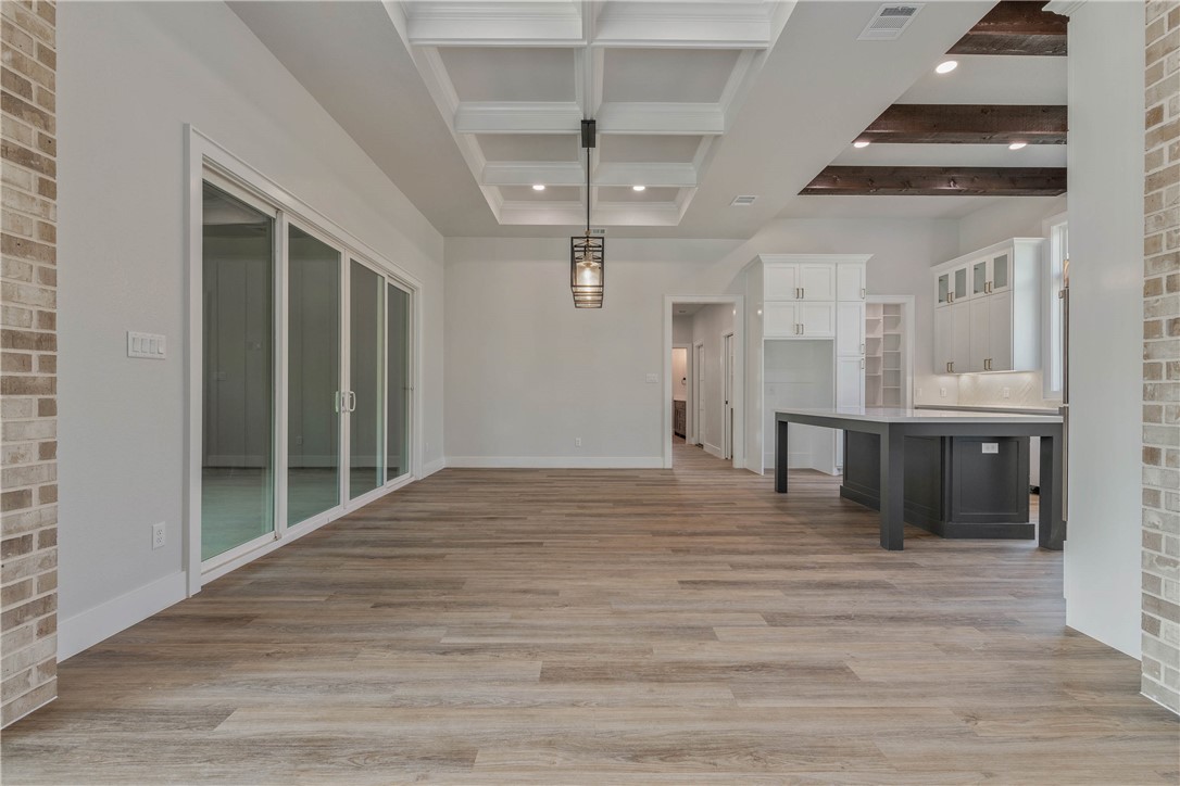 Franklin, Texas, 77856, United States, 4 Bedrooms Bedrooms, ,3 BathroomsBathrooms,Residential,For Sale,1984504