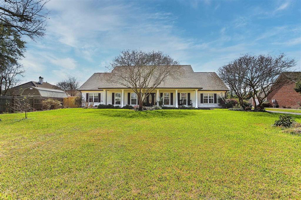 Lake Charles, Louisiana, 70605, United States, 4 Bedrooms Bedrooms, ,4 BathroomsBathrooms,Residential,For Sale,2022489