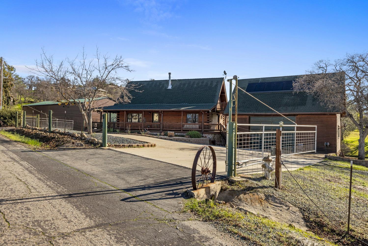 La Grange, California, 95329, United States, 2 Bedrooms Bedrooms, ,3 BathroomsBathrooms,Residential,For Sale,2009074