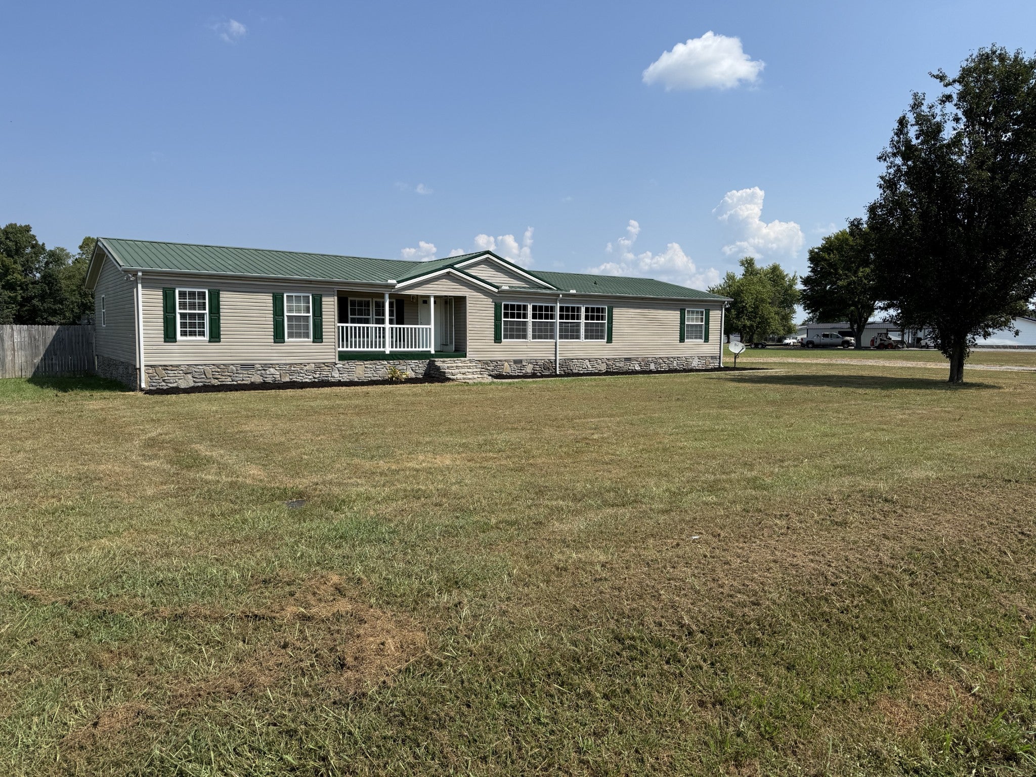 Pointe Ln, Lafayette, TN 37083 #1