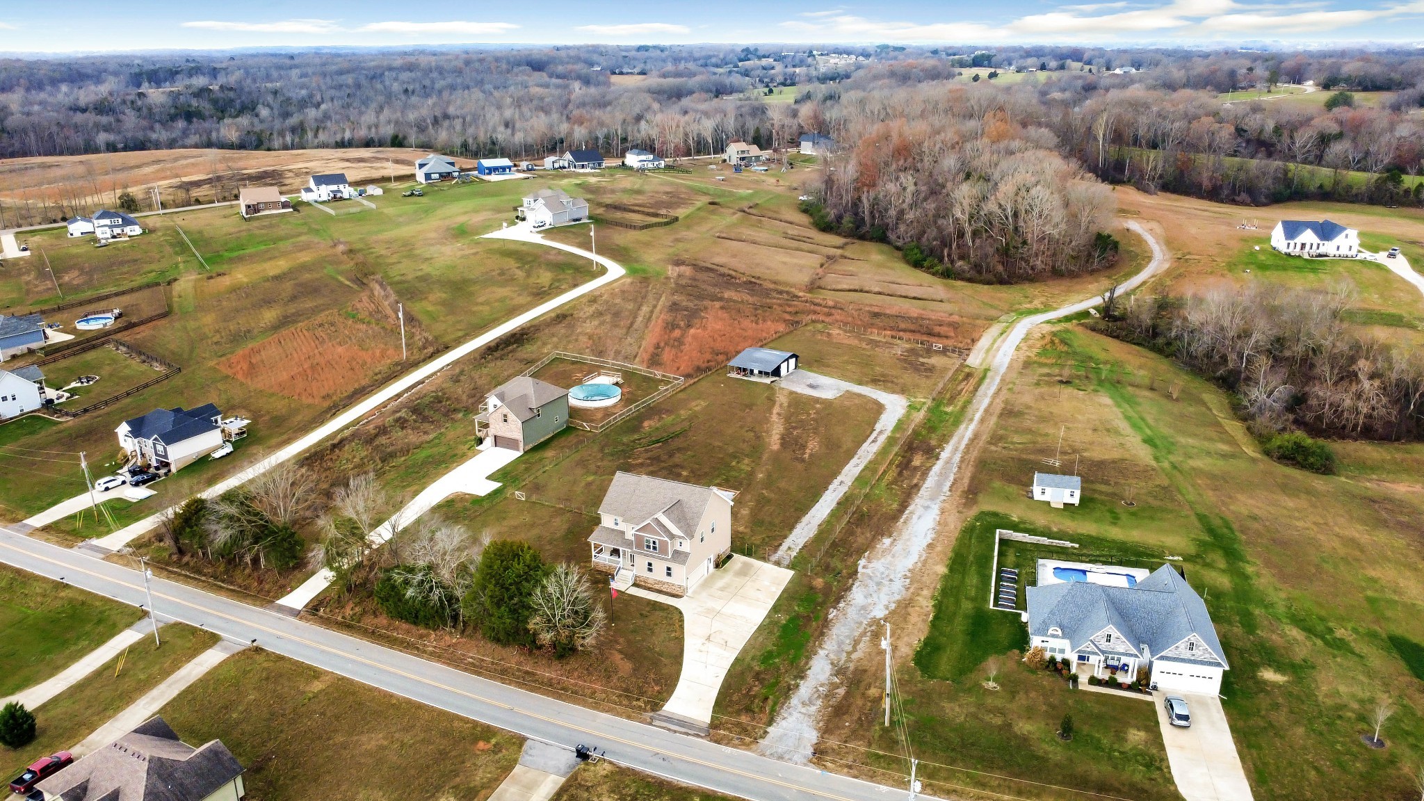 Clarksville, Tennessee, 37040, United States, 4 Bedrooms Bedrooms, ,3 BathroomsBathrooms,Residential,For Sale,2005319