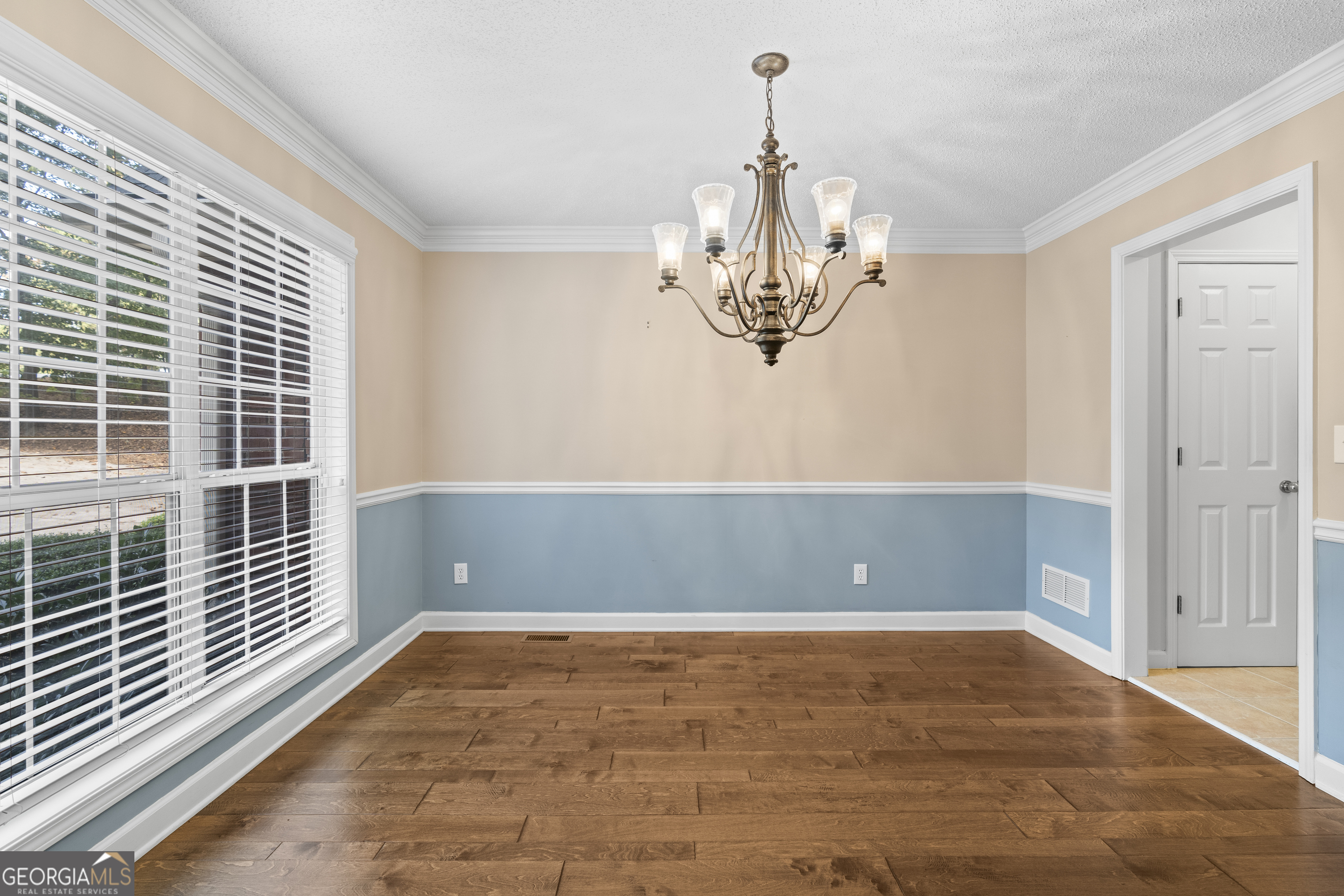 Sharpsburg, Georgia, 30277, United States, 3 Bedrooms Bedrooms, ,3 BathroomsBathrooms,Residential,For Sale,1955891