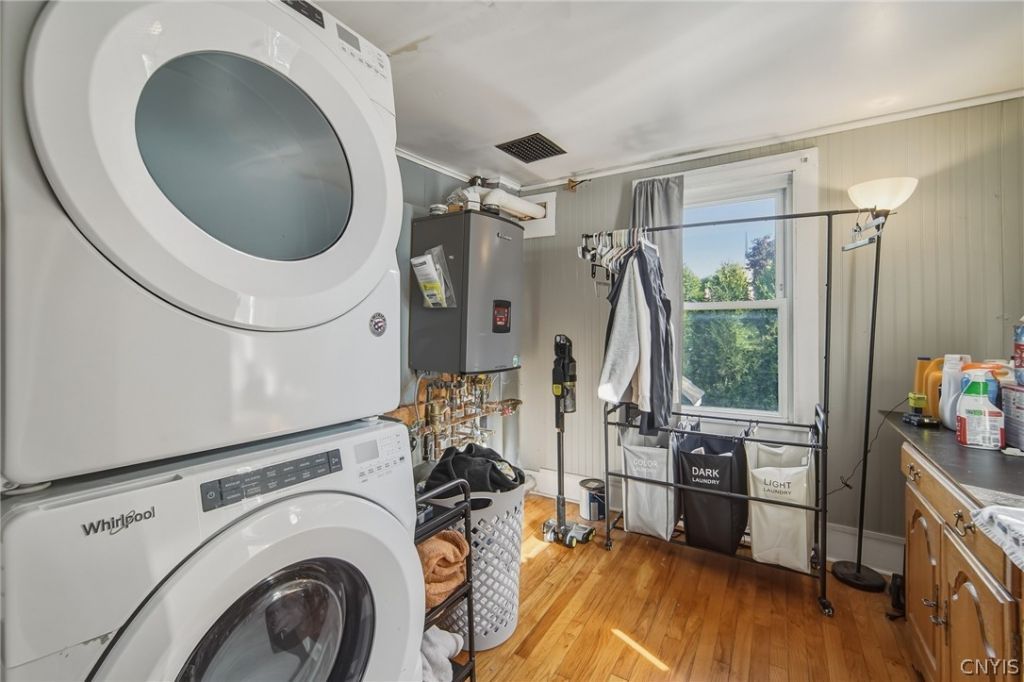 Tamarack St, Liverpool, NY 13088 #1