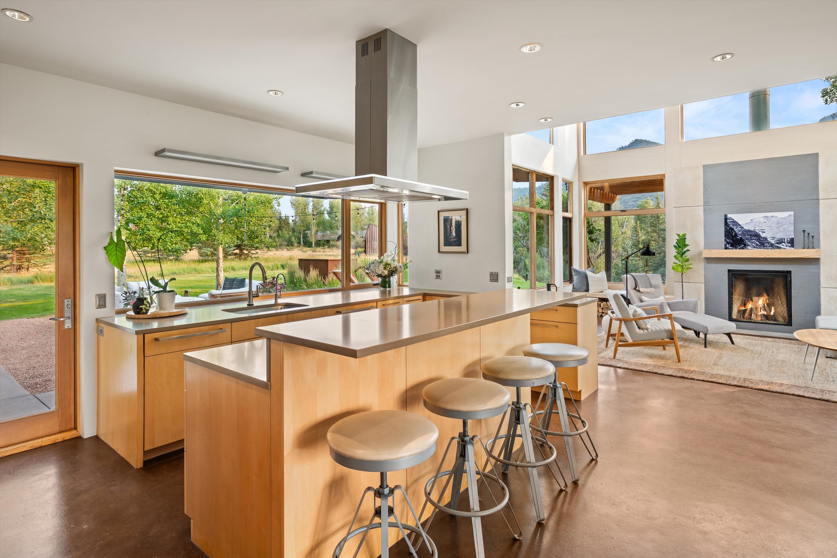  Designed for the Roaring Fork River  57 Liberty Lane, Woody Creek - 物件實景
