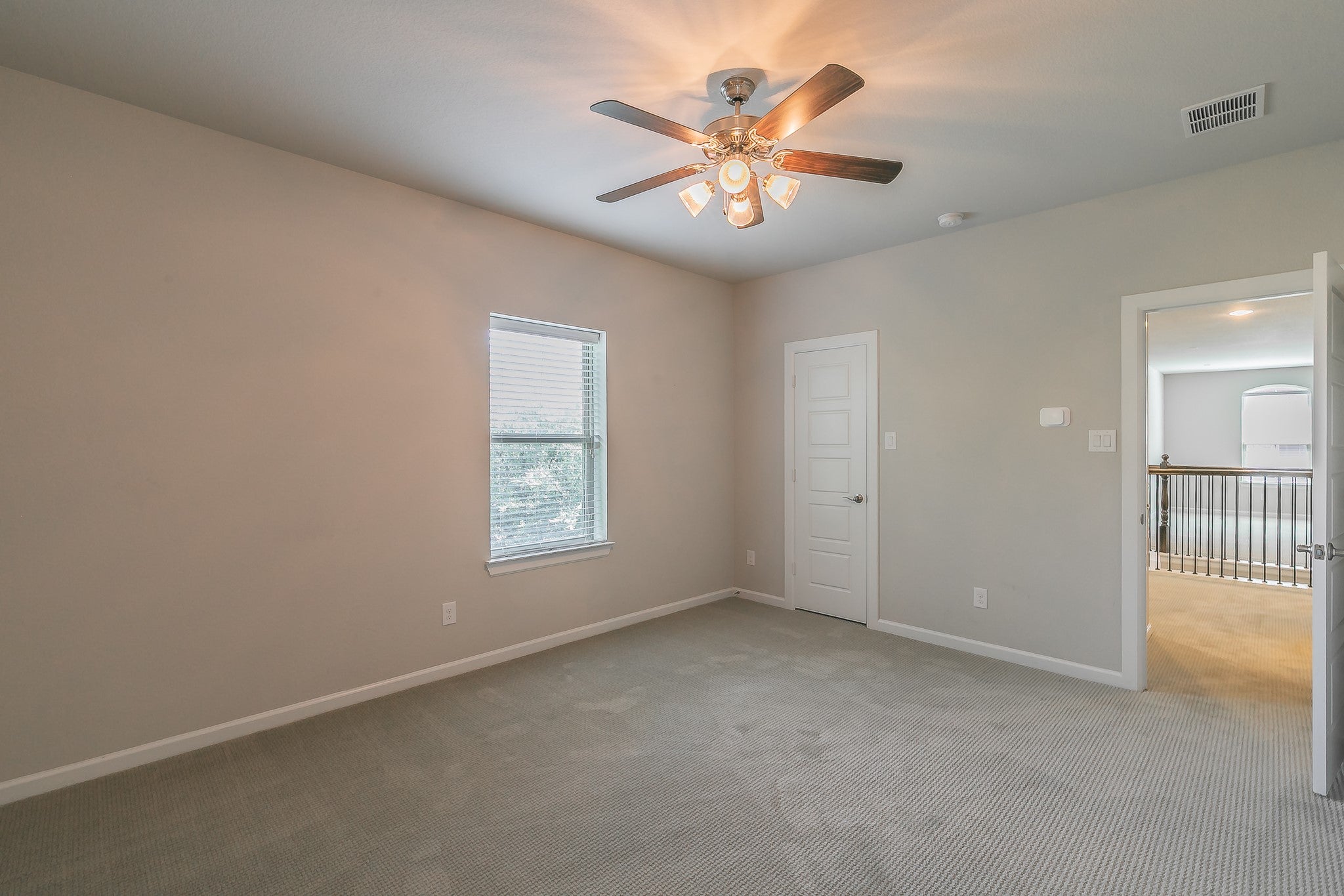 Dallas, Texas, 75238, United States, 3 Bedrooms Bedrooms, ,3 BathroomsBathrooms,Residential,For Sale,1982867