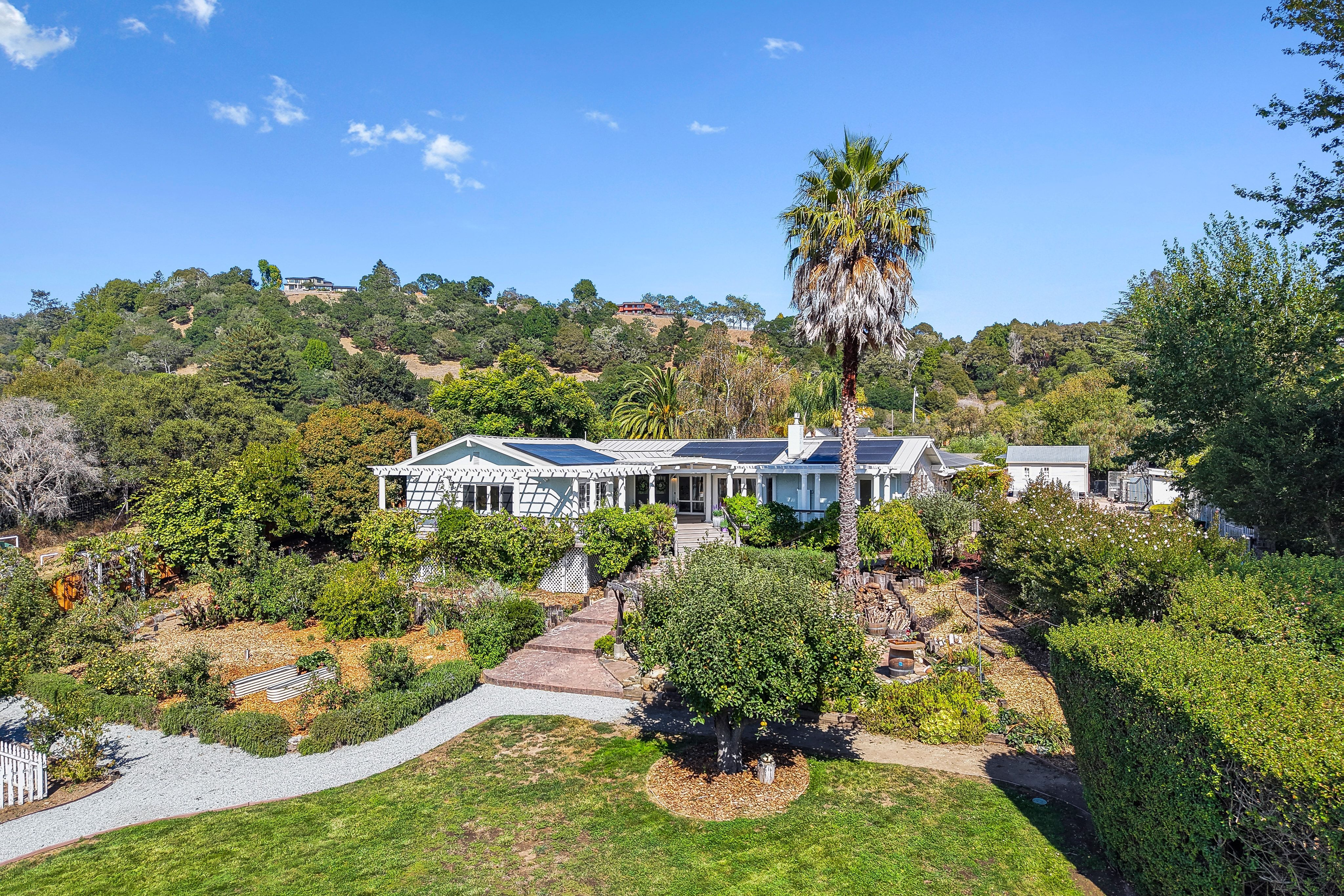  3999 Cherryvale Avenue, Soquel - 物件實景