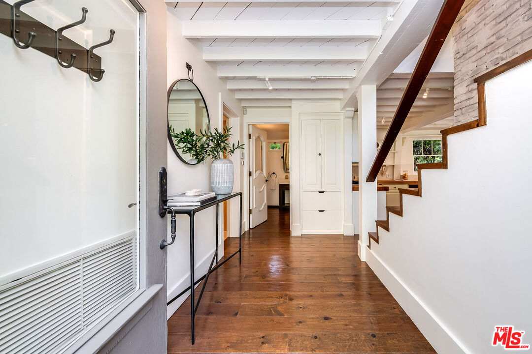 Santa Monica, California, 90402, United States, 7 Bedrooms Bedrooms, ,7 BathroomsBathrooms,Residential,For Sale,1940009