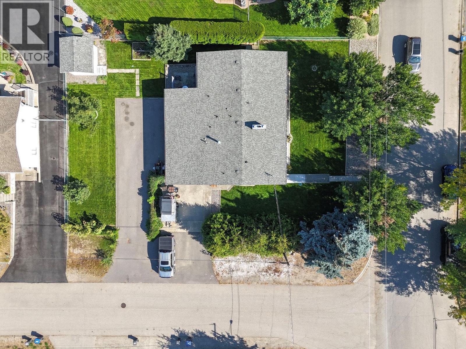 KELOWNA, British Columbia, V1X 1C4, CA, 5 Bedrooms Bedrooms, ,3 BathroomsBathrooms,Residential,For Sale,1948235