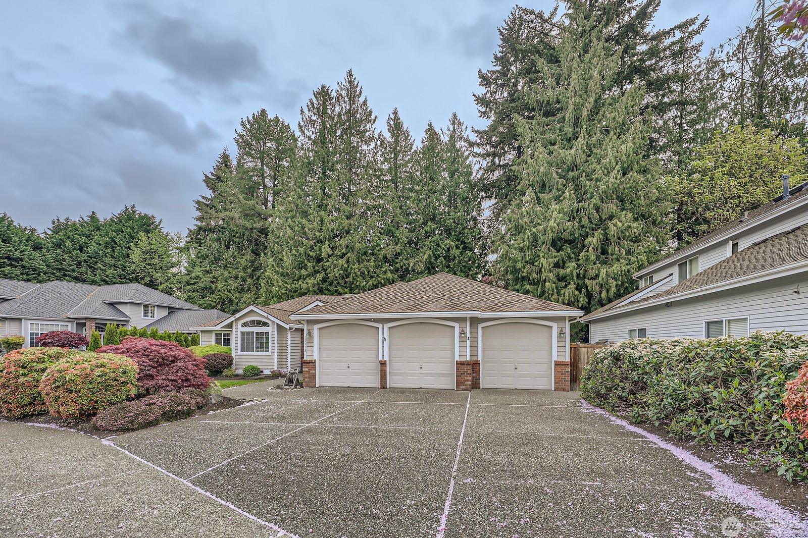 Mill Creek, Washington, 98012, United States, 3 Bedrooms Bedrooms, ,3 BathroomsBathrooms,Residential,For Sale,1792032