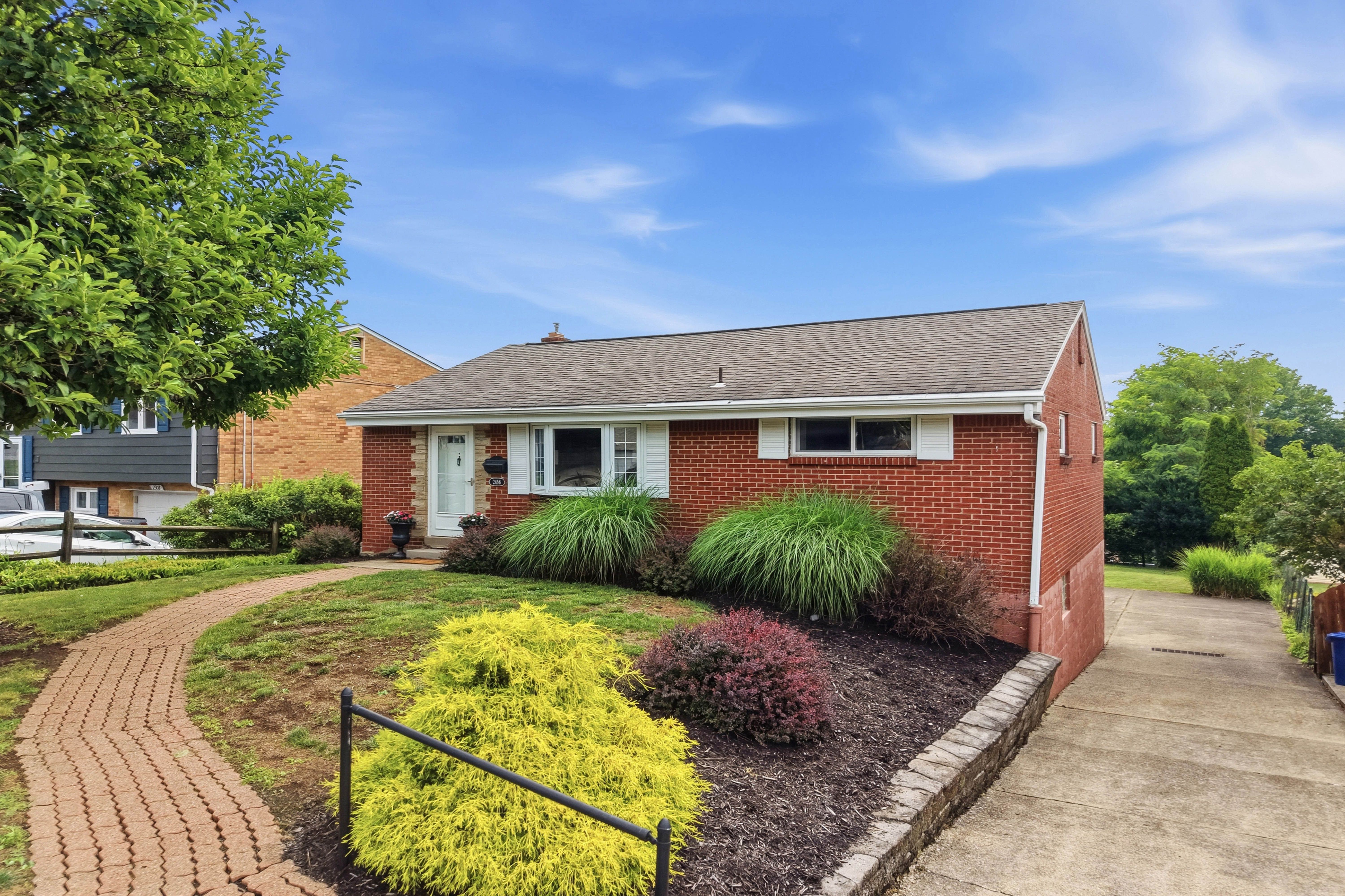  2456 Silver Oak Drive, Pittsburgh, PA 15220 - 物件實景