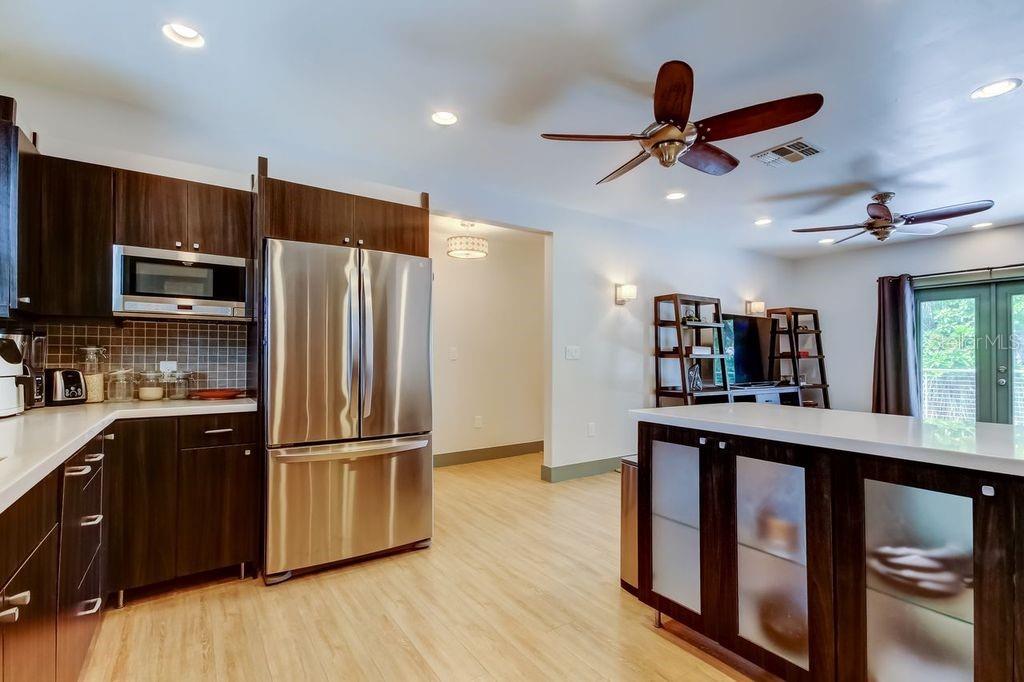 St Petersburg, Florida, 33701, United States, 3 Bedrooms Bedrooms, ,4 BathroomsBathrooms,Residential,For Sale,1895671