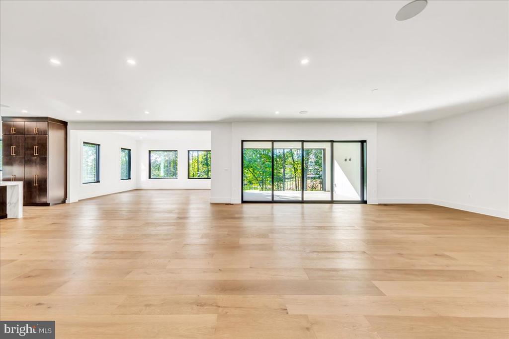 Oak Hill, Virginia, 20171, United States, 4 Bedrooms Bedrooms, ,6 BathroomsBathrooms,Residential,For Sale,1975250