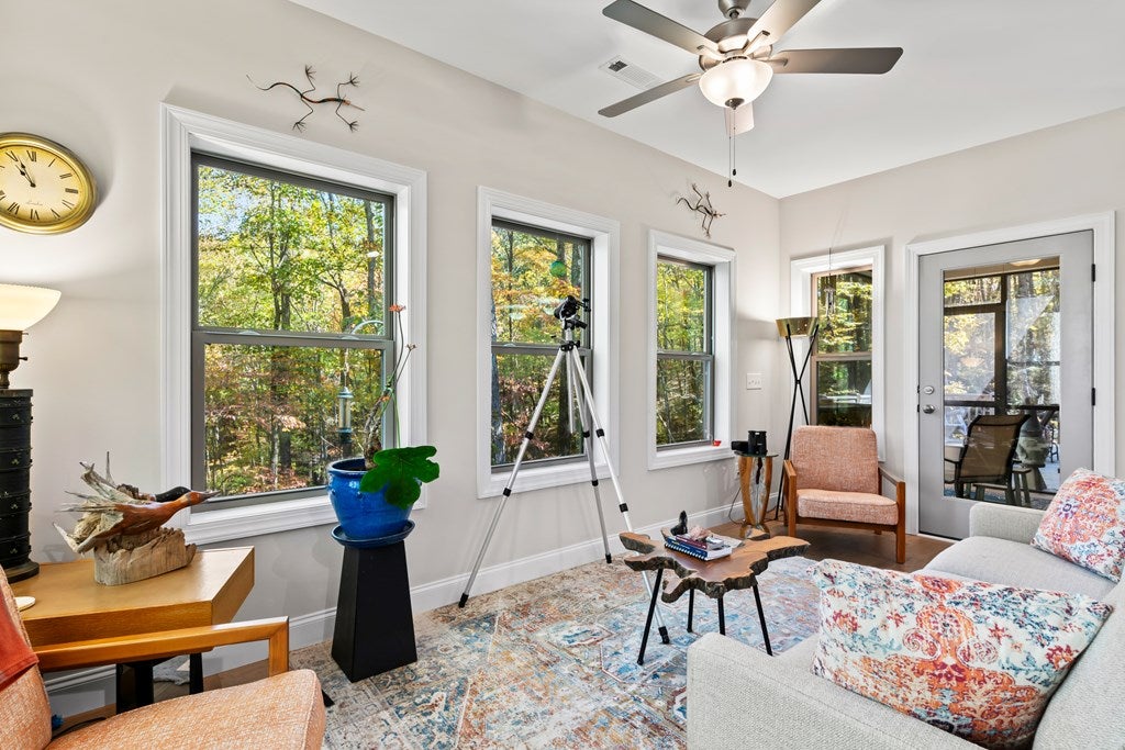 Ellijay, Georgia, 30536, United States, 3 Bedrooms Bedrooms, ,2 BathroomsBathrooms,Residential,For Sale,1987924