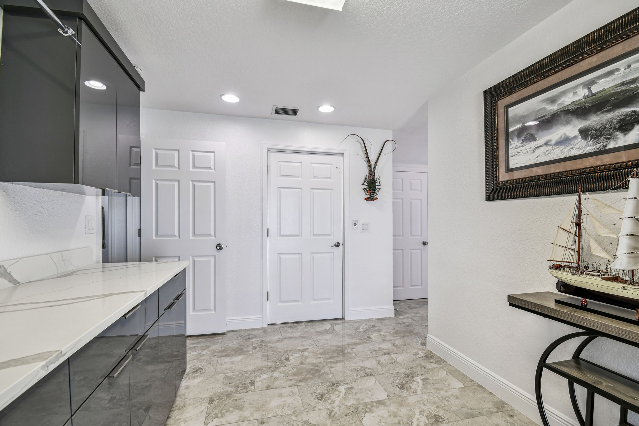 Madeira Beach, Florida, 33708, United States, 6 Bedrooms Bedrooms, ,6 BathroomsBathrooms,Residential,For Sale,1975666